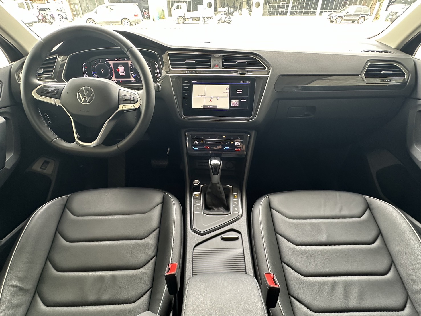 Tiguan 280 TSI Elegance Premium