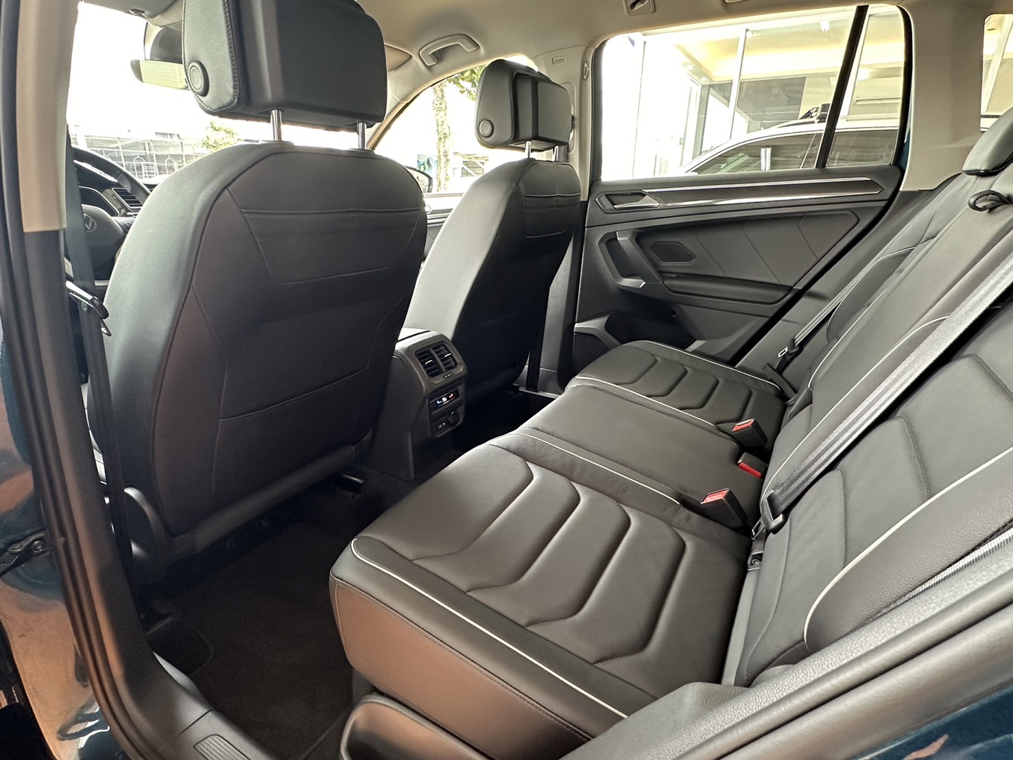 Tiguan 280 TSI Elegance Premium