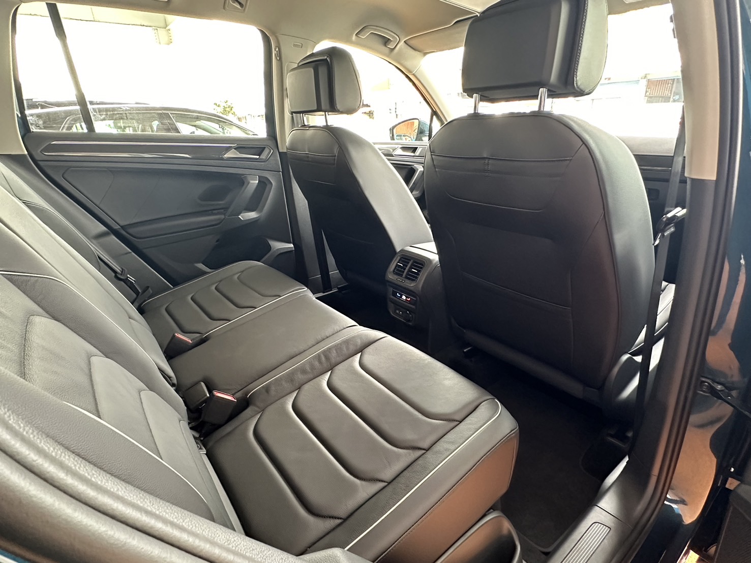 Tiguan 280 TSI Elegance Premium