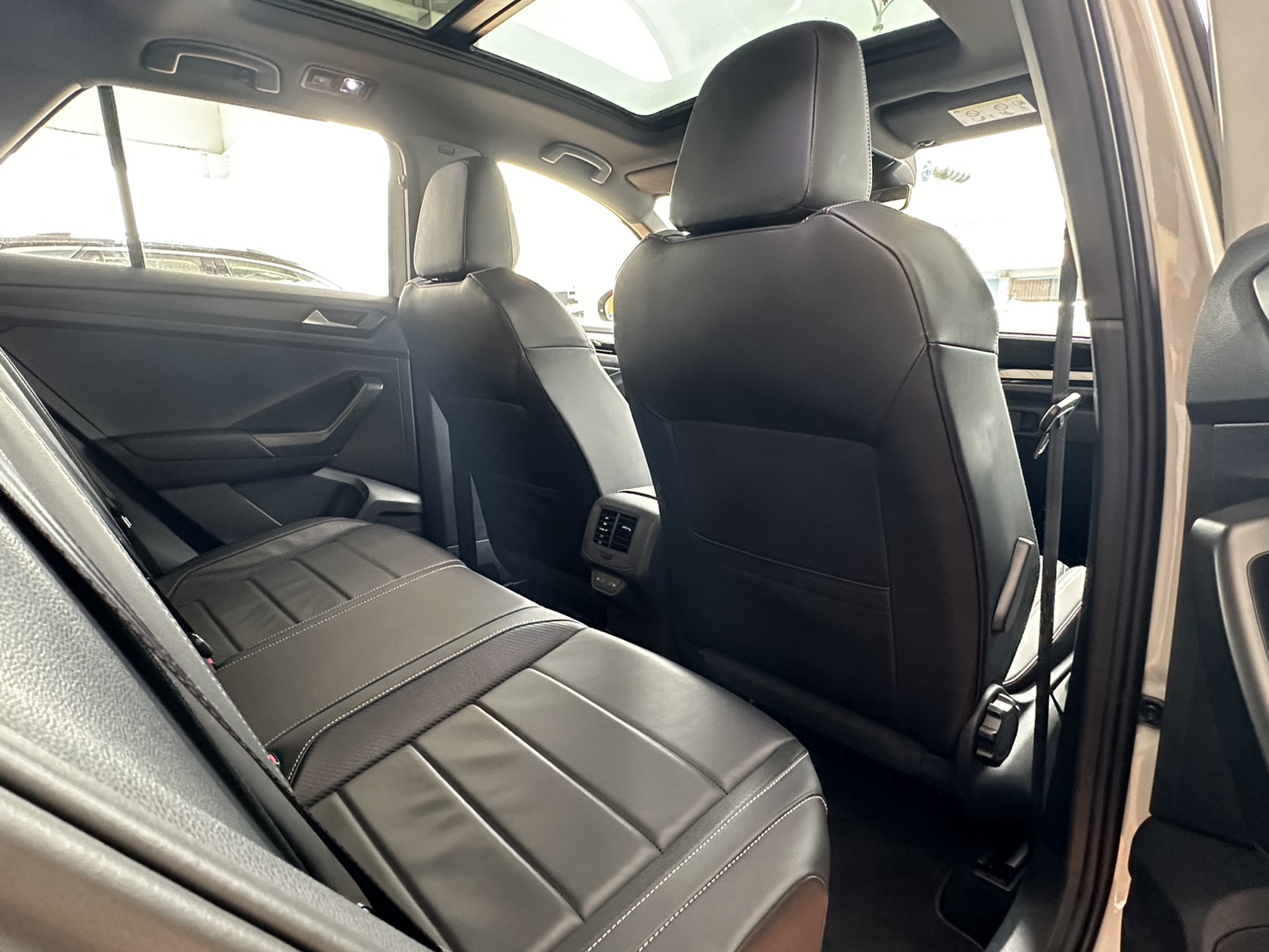 T-ROC 330 TSI R-Line Performance