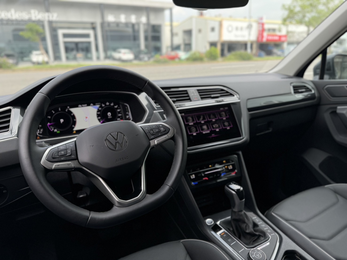 Tiguan 330 TSI Elegance