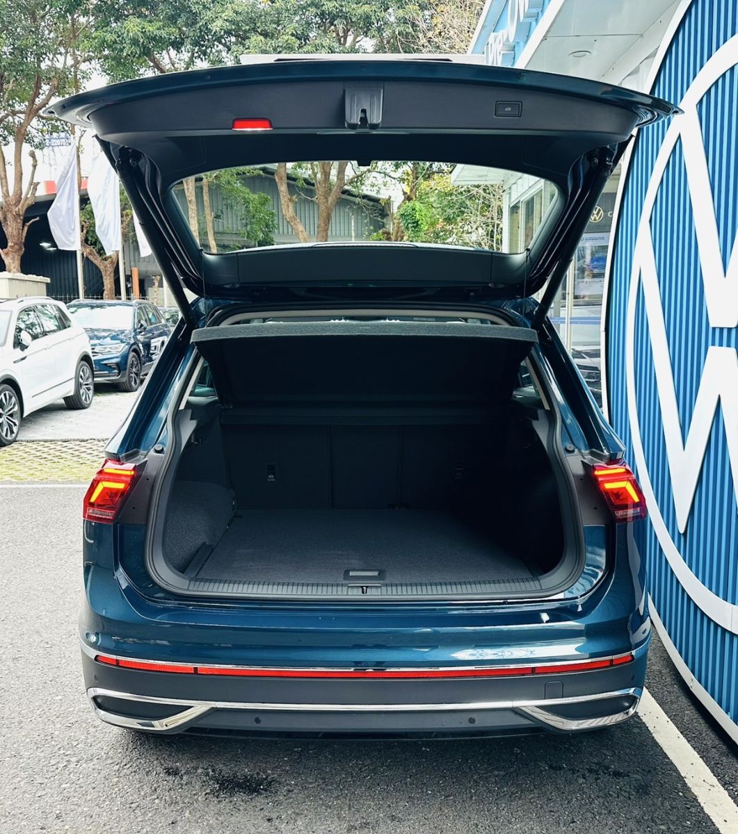 Tiguan 280 TSI Elegance Premium